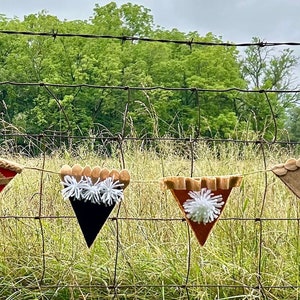 Pie Decoration / Fall Pie garland / Thanksgiving Pie Garland / Thanksgiving mantel/ Fall Decor / Thanksgiving Decor / Pumpkin Pie Garland