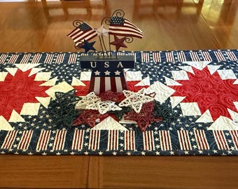 Handmade, Patriotic Quilted Table Runner – Stonehenge Stars & Stripes (17.5”X41”)