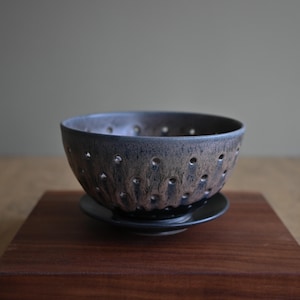 Berry Bowl, Colander and Plate