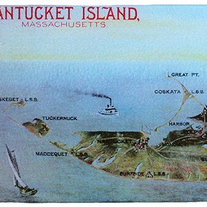 Puede incluir: Una postal vintage que representa un mapa de la isla de Nantucket, Massachusetts. La isla está delineada en marrón y verde, con varios puntos de interés etiquetados en texto negro. El agua circundante es de color azul claro. El texto "NANTUCKET ISLAND, MASSACHUSETTS" está impreso en rojo en la parte superior de la postal.