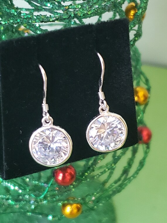 Sterling silver pierced earrings Gem