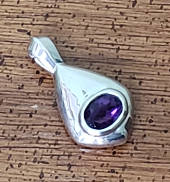 Sterling Silver Pendant With Amethyst - Silver Pen