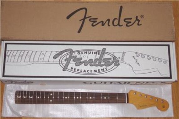 Fender® Deluxe Series Tele Maple//Pau Ferro Neck~22 Jumbo Frets~12/"~Brand New