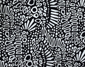 CRYSTAL FORMS Batik - lsbc-3821 Black & White By the Yard