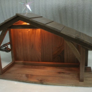 Traditional Walnut Nativity Stable/Barn/Creche/Christmas Manger Scene/Miniature Village Clear Finish image 8