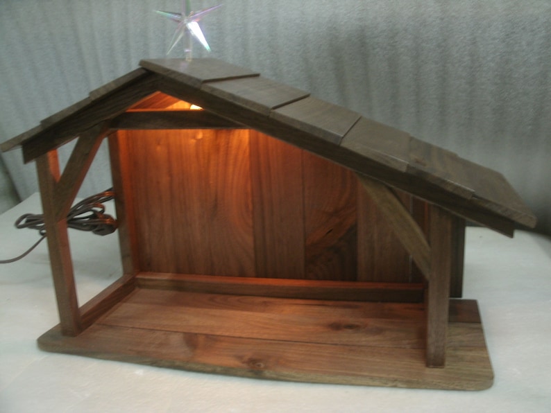 Traditional Walnut Nativity Stable/Barn/Creche/Christmas Manger Scene/Miniature Village Clear Finish image 8