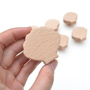 Wood dresser knobs for ocean theme nursery . Seashell shape drawer knobs . Cute beach cabinet knobs for children&#39;s room