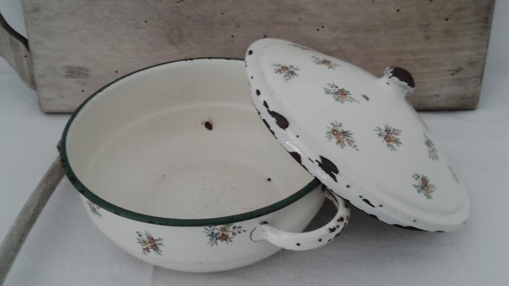 Soupière Émaillée Ancienne 1940 - Petite Cocotte Cocotte Motif Fleuri Soupière Émail