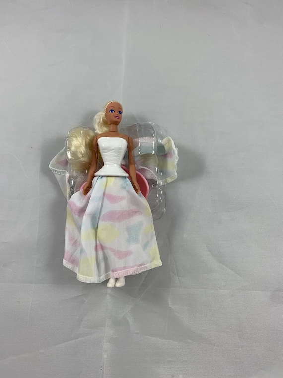 Angel princess cheap barbie 1996 value