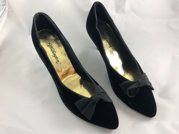 Vintage Worthington Velvet High Heels