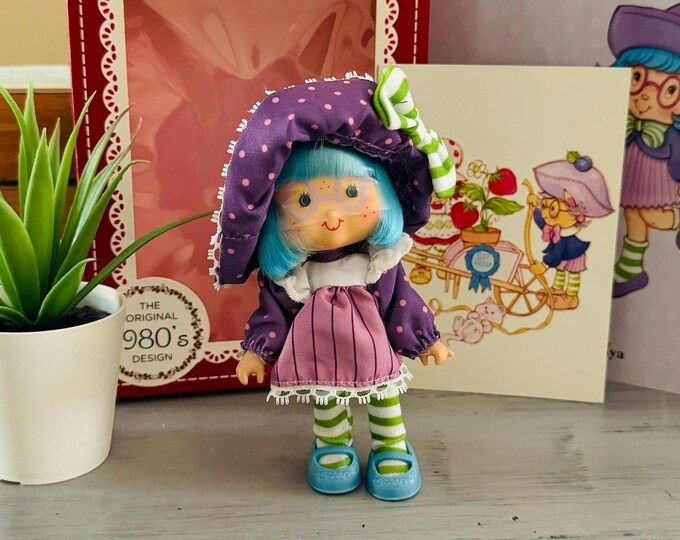 Thé aux amandes Strawberry Shortcake Charlotte aux fraises 14cm altaya Thé aux amandes Strawberry Shortcake Charlotte aux fraises 14cm altaya