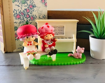 Vintage 1980's Strawberry Shortcake Piano Music Box | Retro 80s Strawberry Shortcake Trinket Box | Cherry Cuddler Shortcake Piano Music Box