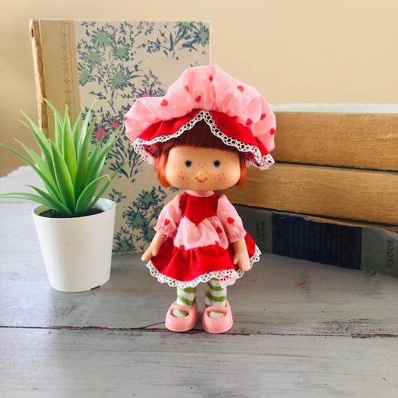 Strawberry shortcake party pleaser dolls on sale