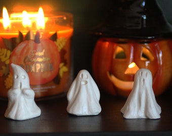 Mini Ghost Figurines - pack of 3