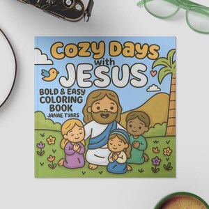 K&ouml;nnte beinhalten: Ein Malbuch f&uuml;r Kinder mit dem Titel "Cozy Days with Jesus" mit einer Cartoon-Illustration von Jesus und drei Kindern. Das Cover hat einen blauen Hintergrund mit dem Text "BOLD & EASY COLORING BOOK" und dem Namen des Autors. Das Bild enth&auml;lt einen Vogel, Blumen und eine Palme.