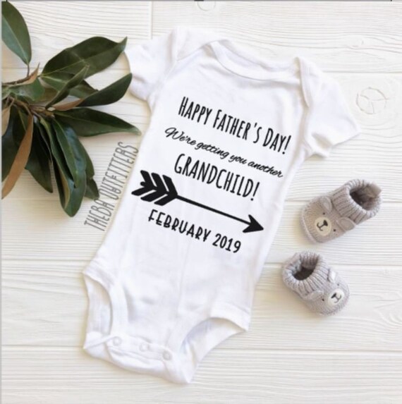 A Baby Is Coming 2019 Pregnancy Announcement T-Shirt A Baby Is Coming 2019 Pregnancy Announcement T-Shirt