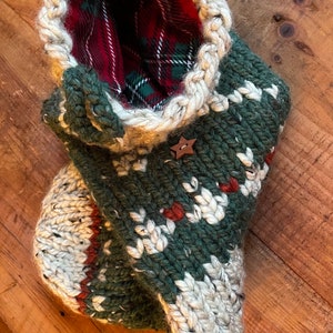 Made to Order Hand Knit Christmas Stocking Bulky Knit Reindeer Stocking image 6