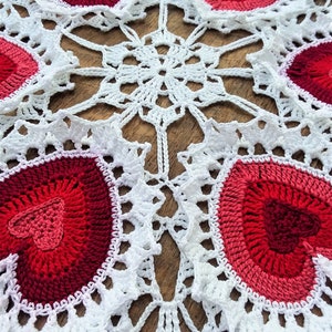 PATTERNValentine Heart Crochet Doily PDF PatternTéléchargement instantanéComplet écrit en termes anglais américainsConception originaleAmour image 4