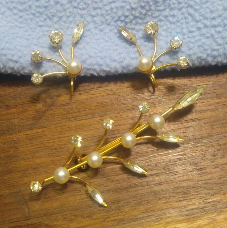 Sale Unusual Design! was 32.00 Vintage Rhinestone Goldtone Demi Parure~ Brooch /& Clip Earrings