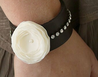 Cuff Bracelet for Her - Leather Bracelet for Her - Leather Cuff for Her - Cuff Gift for Girlfriend - Wife Loves Jewelry - Leather Cuff