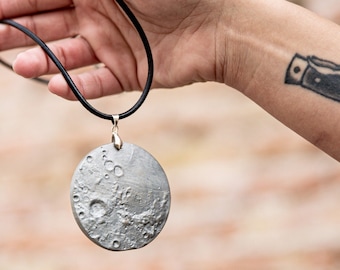 Collier Pendentif Lune - « Lune d’argent »