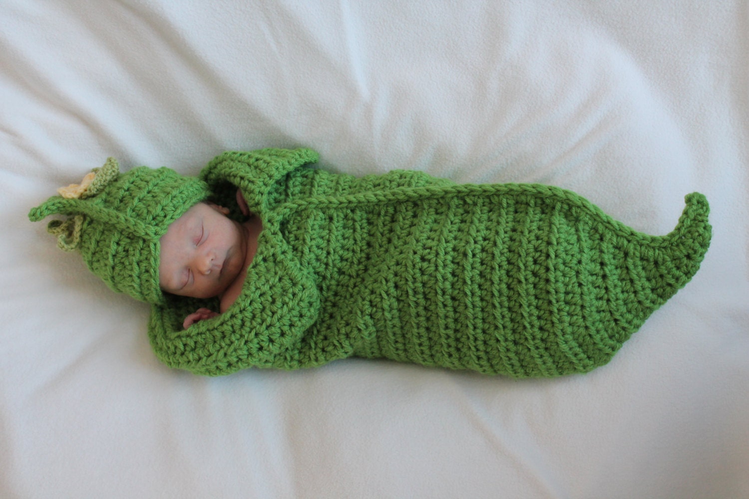 Sweet PeaPod Newborn Cocoon & Hat Crochet Pattern PDF - Not a finished Product