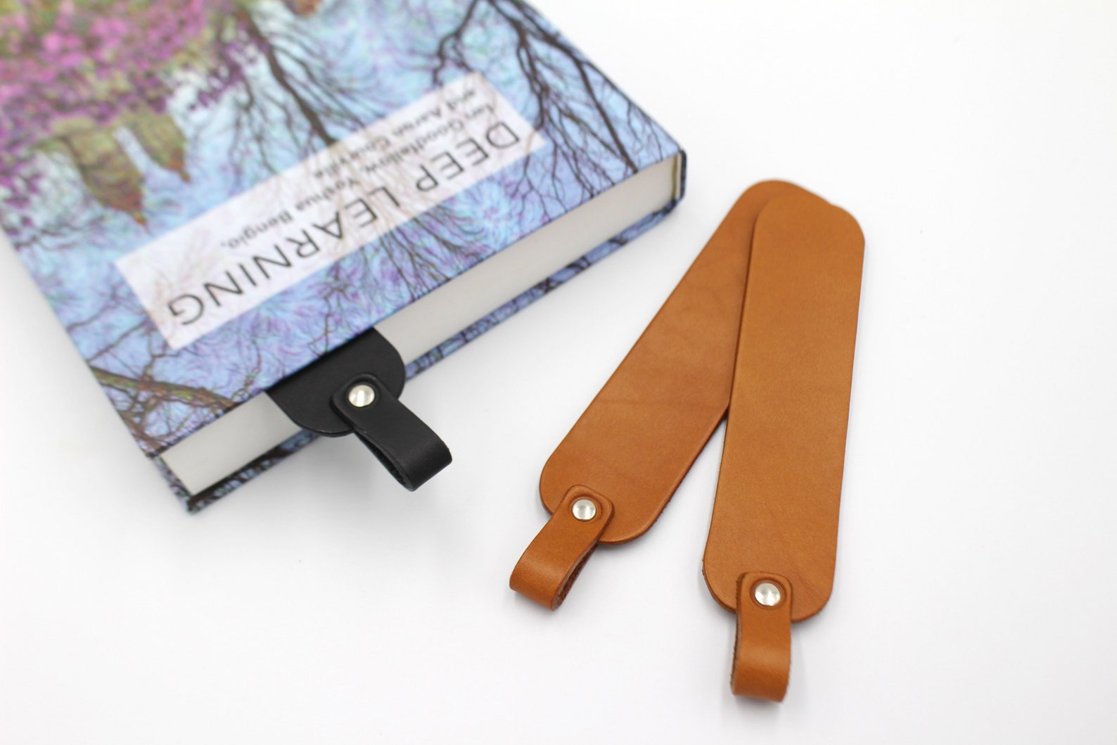 Leather Bookmarks Set of 3 Bookmarks With Pen Holder Elegant - Etsy