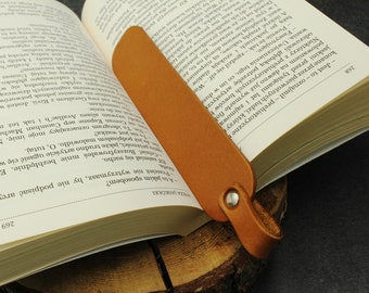 Leather bookmark with pencil holder, genuine leather, elegant and classic bookmark, handmade