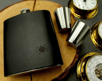 Leather Wind Rose Hip Flask, Flask with shot glasses, personalized hip flask, gift for travelers