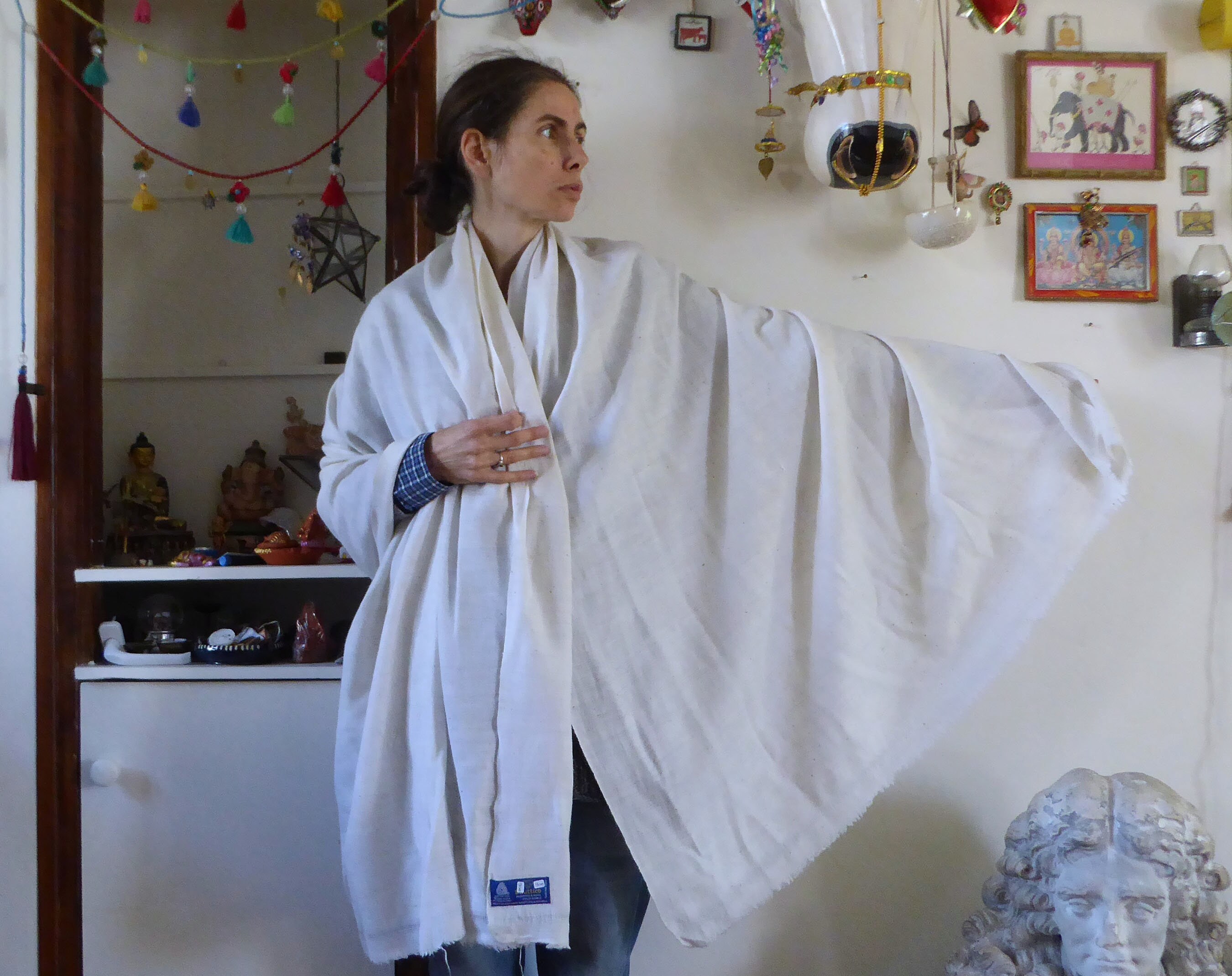 bhuttico shawl price