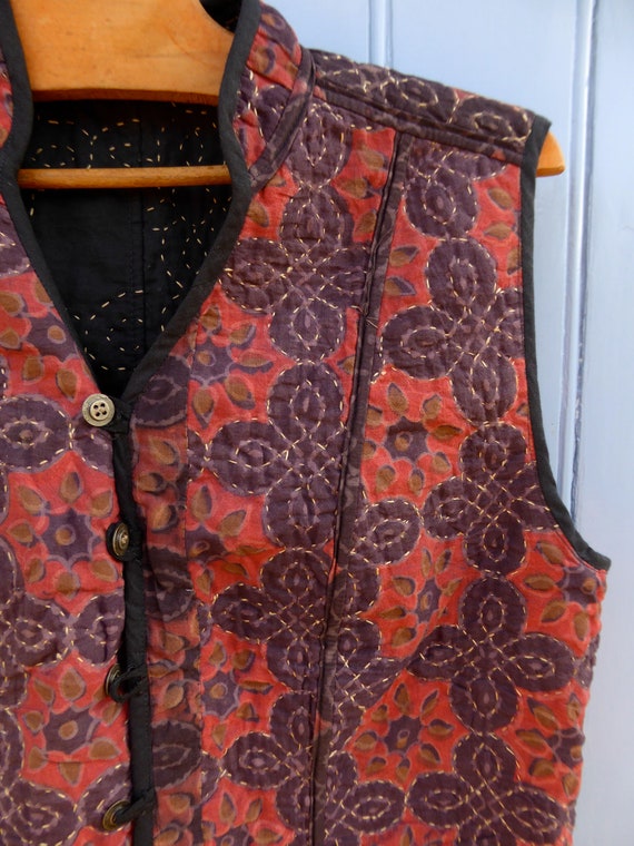 Vintage indian quilted waistcoat jacket Anokhi hi… - image 10