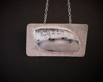 Sterling silver and dendritic jasper pendant necklace with 18" / 45cm trace chain (Hallmarked)