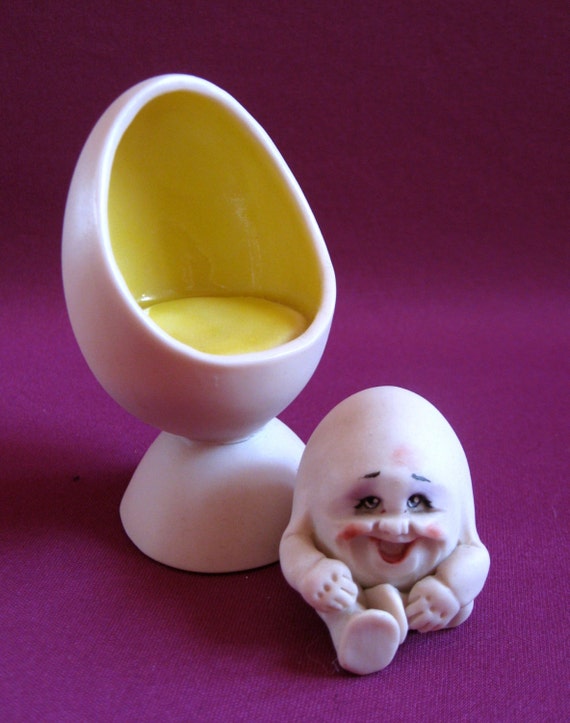 Egg Chair, Humpty Dumpty, Porcelain Allyson Nagel Original Design, Figurine