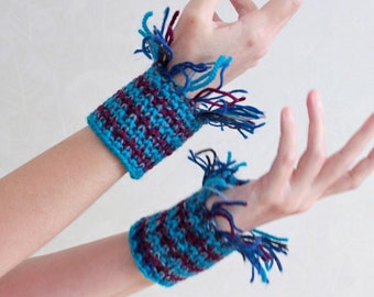 Manchettes laine bleu au crochet - Accessoires hiver au tricot - Cadeau petite amie - Mitaines laine recyclée