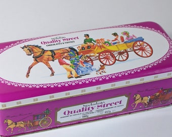 Vintage cookie box - Vintage storage box from France - Quality Street - Kitchen decor - Married couple in a carriage two children Horse