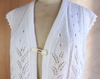 Pull blanc - Gilet sans manches tricoté à la main - Vêtements tricotés - Mode femme Taille 42 EU