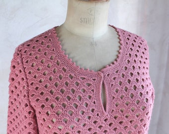 Pull au crochet couleur Rose - Sweat Taille 40 (EU ) 42 (FR) - Cadeau de Noel pour femme