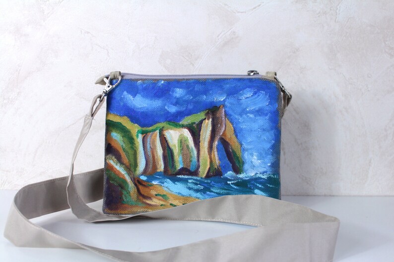 Petit sac à lanière Peinture acrylique sur le tissu Falaise Etretat France Pochette a bandoulière image 1