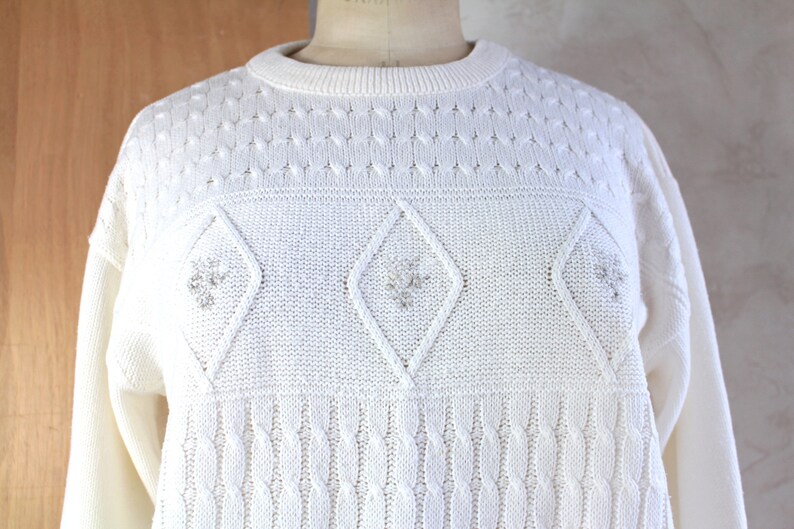 White sweater Vintage clothes unisex Size 42 EU image 1