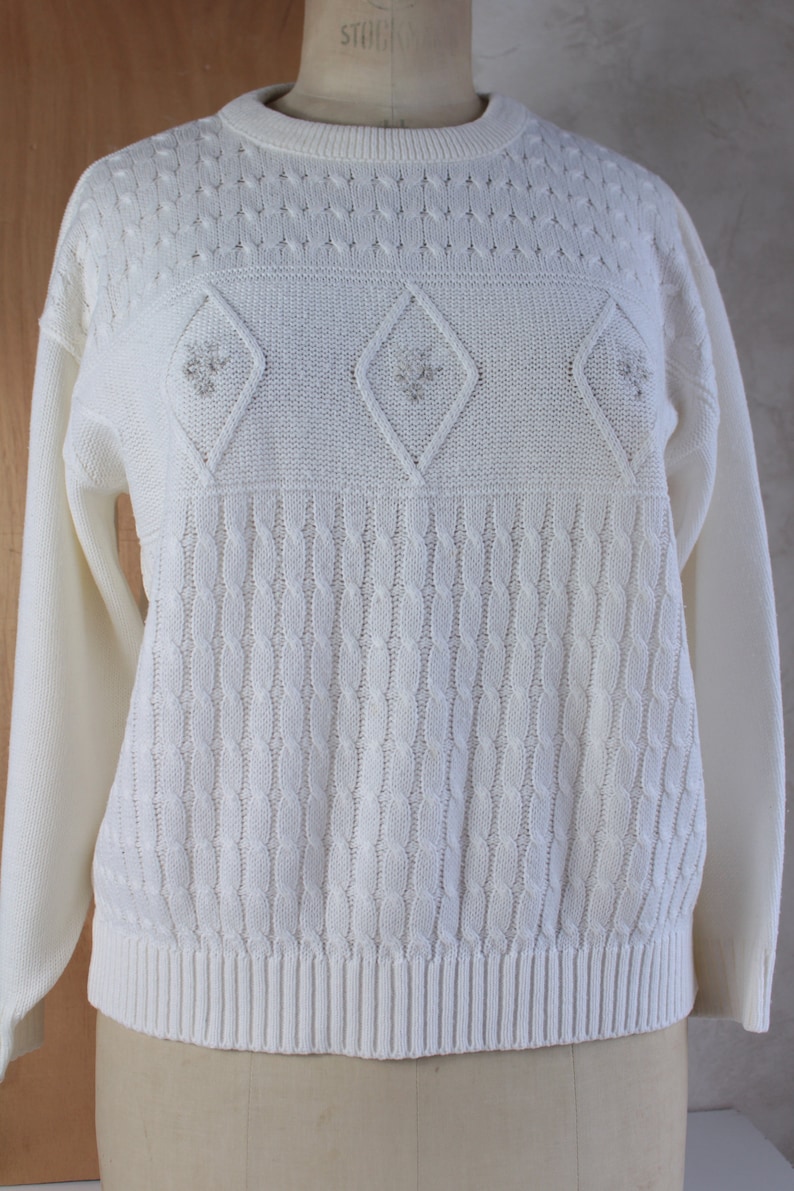 White sweater Vintage clothes unisex Size 42 EU image 2