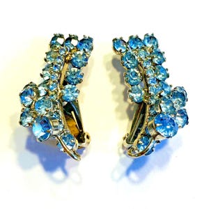 Vintage Clip On Earrings Silver & Light Blue Rhinestones Mid Century Jewelry