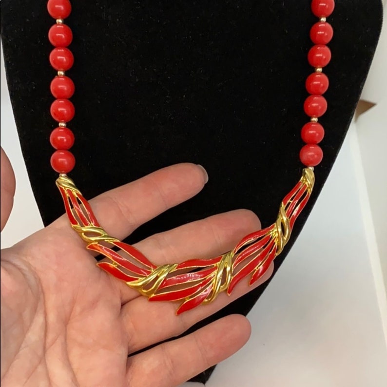 30/% OFF TODAY Vintage gold tone collar necklace Classic 1980\u2019s jewelry Red enamel beaded choker necklace Unique beaded necklace Gift for