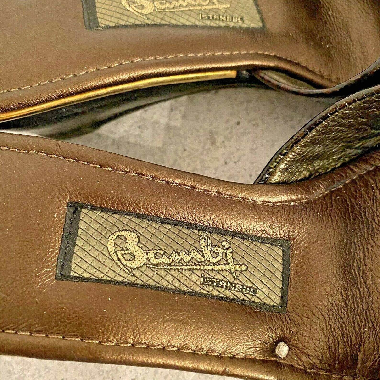 25 OFF TODAY Vintage Bambi brand shoes Slip On Style