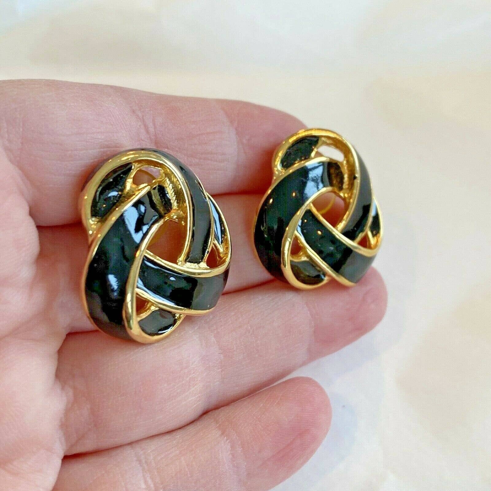 【VINTAGE HOLLYWOOD】Knotted Ring Earrings〜ピアス★ITZY着用 Vintage Pierced Earrings, Classic 1980's Chunky Gold Tone