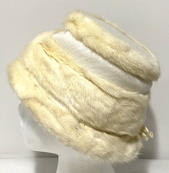 Vintage Pillbox Hat Creamy White Rabbit Fur & Gro… - image 2