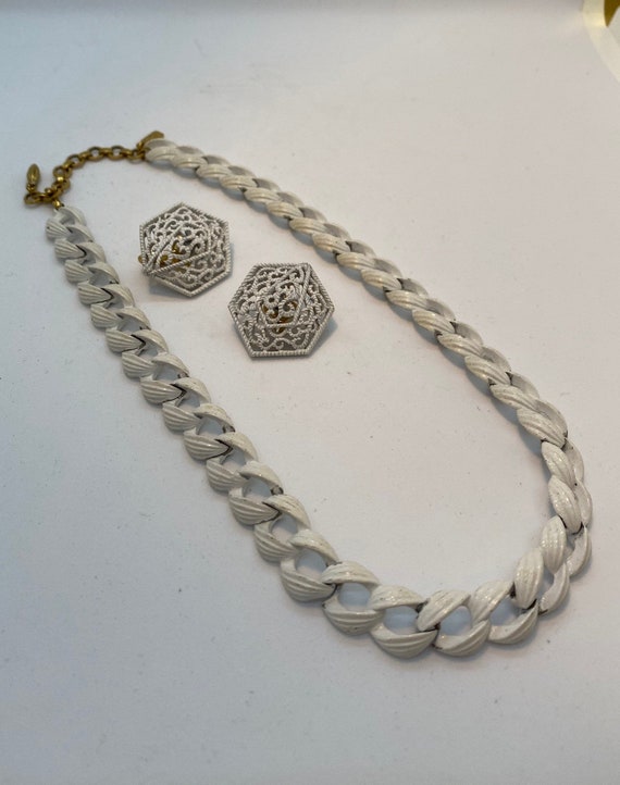 Vintage Monet white chain choker necklace, Vintag… - image 1