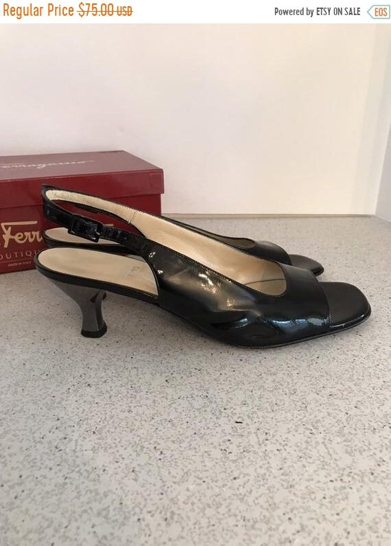 ferragamo ladies shoes sale