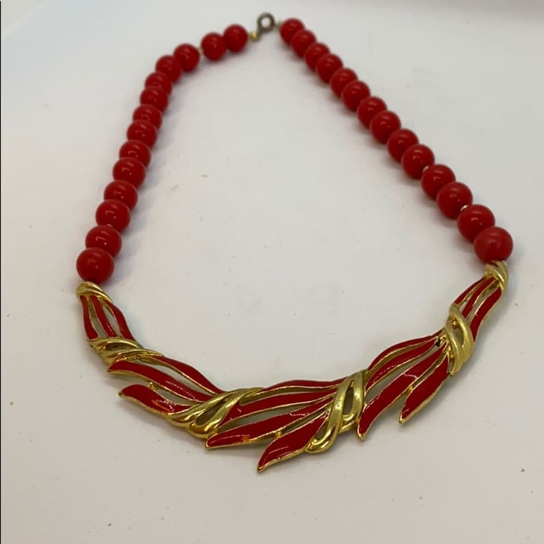 30/% OFF TODAY Vintage gold tone collar necklace Classic 1980\u2019s jewelry Red enamel beaded choker necklace Unique beaded necklace Gift for