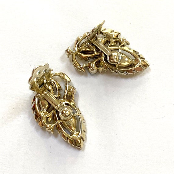 Vintage Lisner clip on earrings textured goldtone… - image 6
