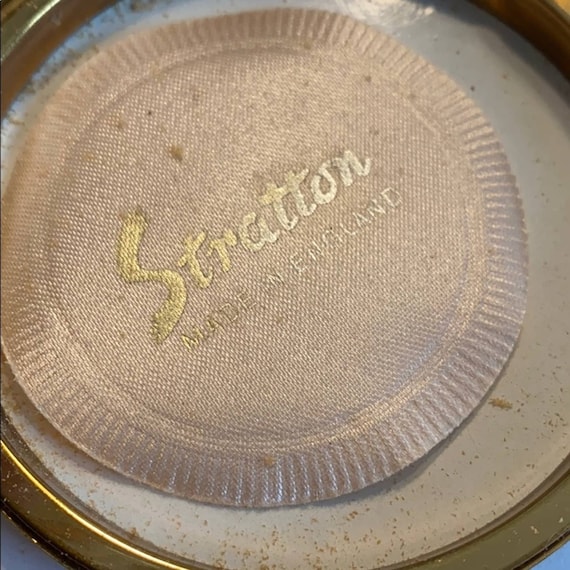 Vintage Stratton compact with mirror, Foundation … - image 7